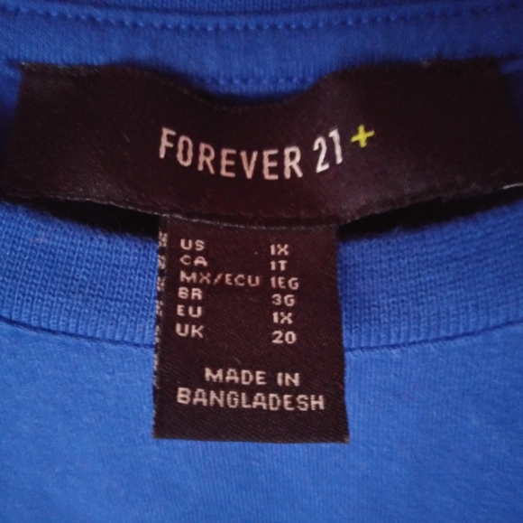 F21+ Worldwide Cropped Tee - Picture 4 of 4
